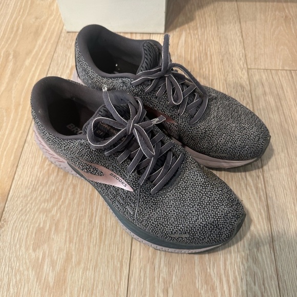 Brooks adrenaline  women shoes size 12 - Picture 3 of 8